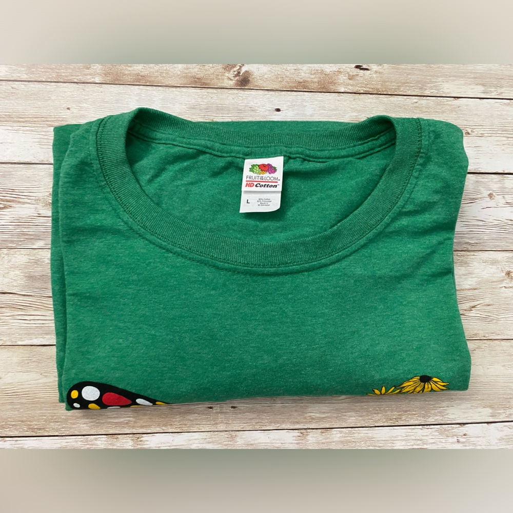 🆕 Maryland Flag & Black Eyed Susan Butterfly (Heather Green) / Shirt - Picture 5 of 9